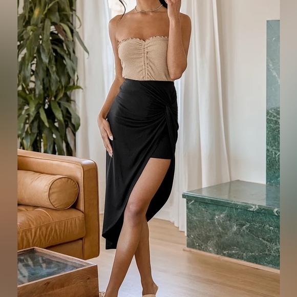 Lulus Dresses & Skirts - *NEVER WORN Lulu’s Black Twist Front high/low midi skirt. Size Small